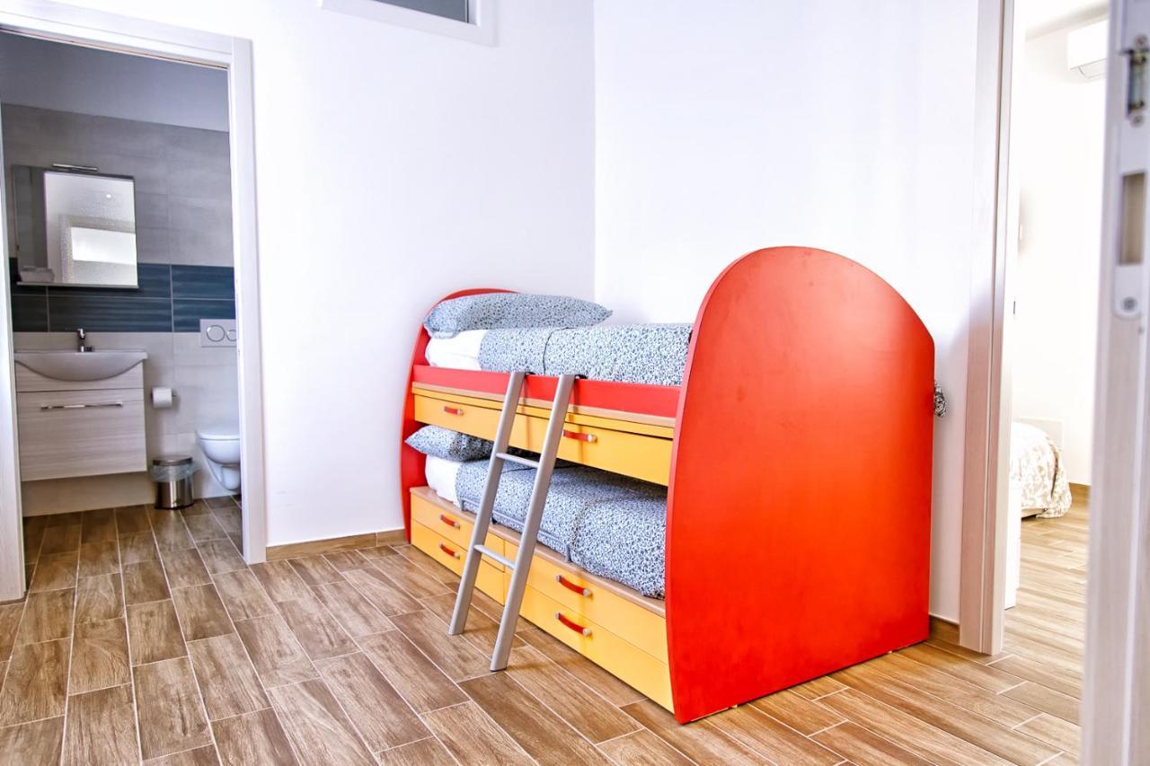 Dimora Del Vasto Bed & Breakfast Bagian luar foto