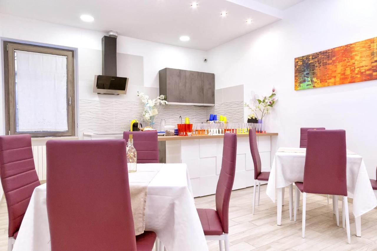 Dimora Del Vasto Bed & Breakfast Bagian luar foto