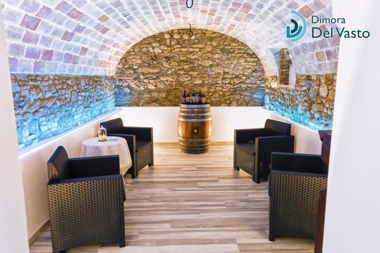 Dimora Del Vasto Bed & Breakfast Bagian luar foto